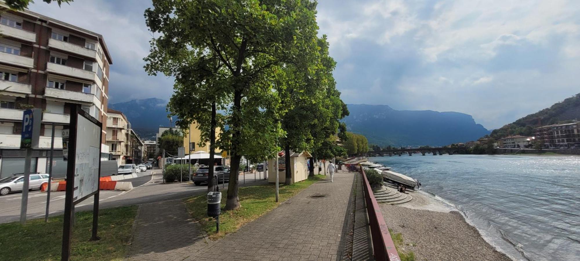 Lecco Lakefront Retreat Екстериор снимка