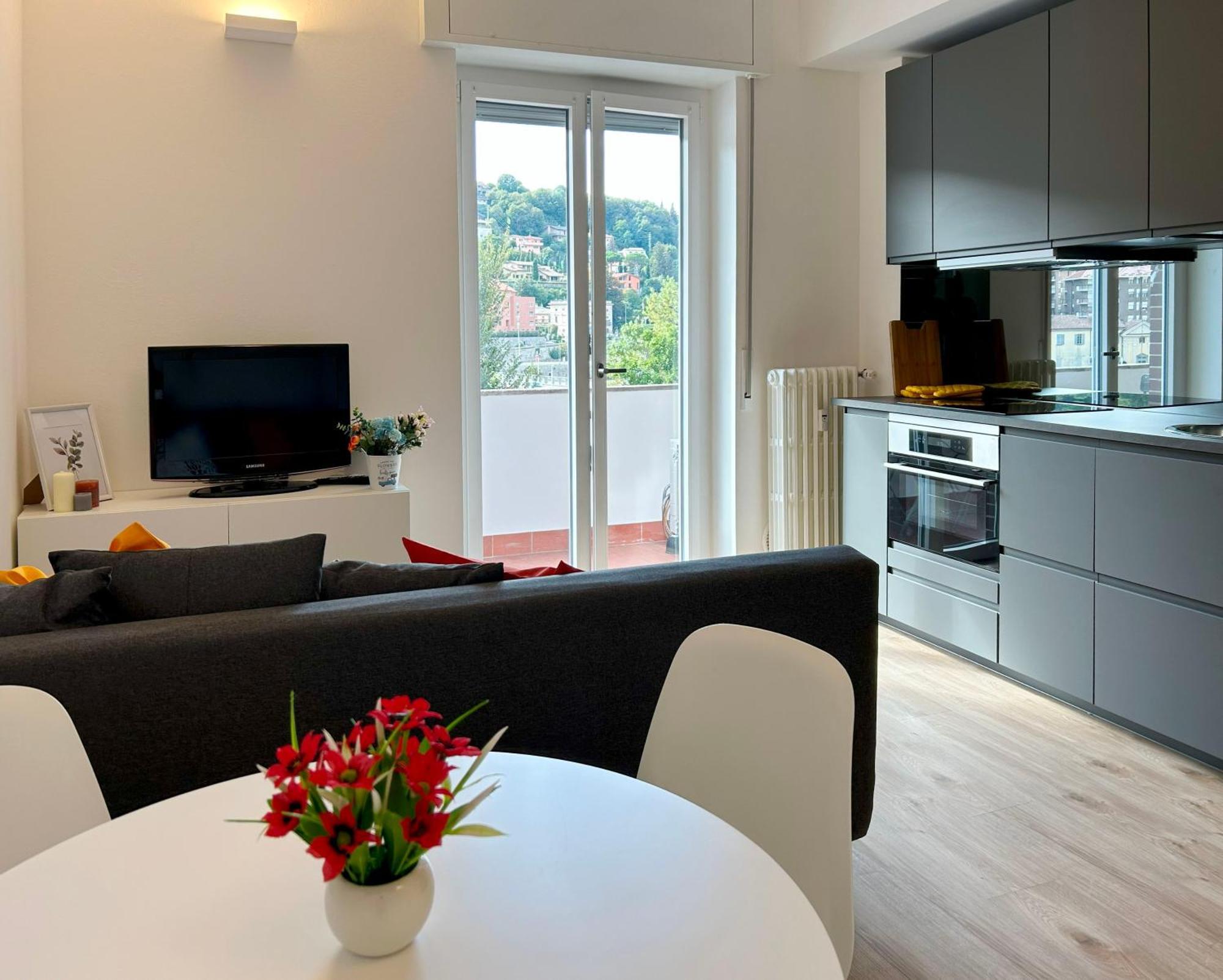 Lecco Lakefront Retreat Екстериор снимка