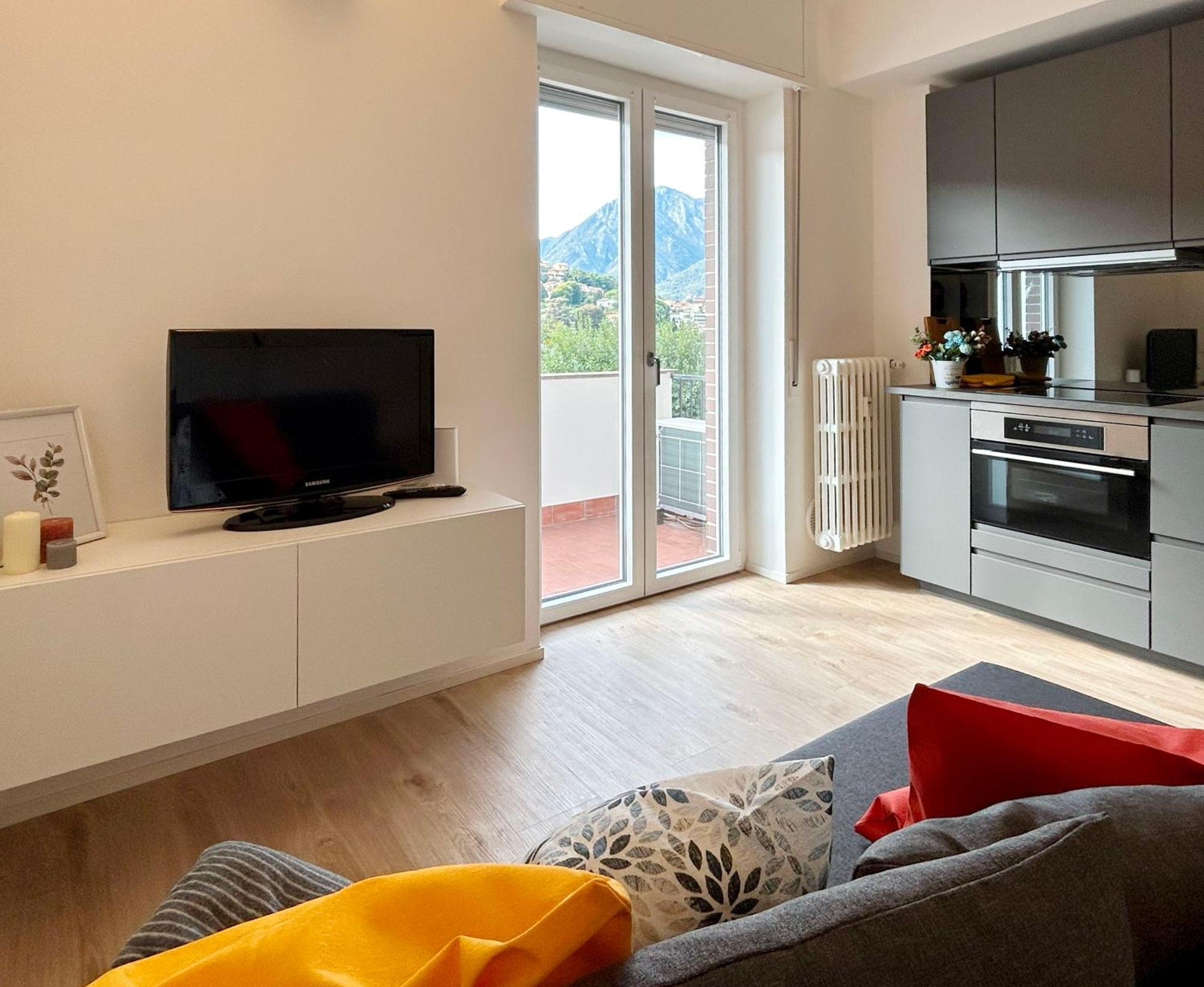 Lecco Lakefront Retreat Екстериор снимка